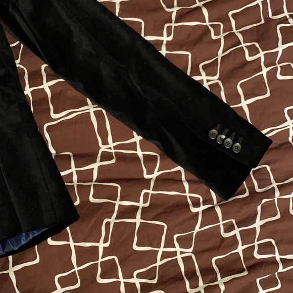 Velvet Jacket - Picture 6 of 6